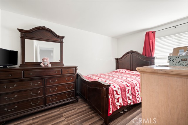 Detail Gallery Image 5 of 13 For 21800 Schoenborn St #215,  Canoga Park,  CA 91304 - 1 Beds | 1 Baths