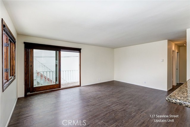 127 Seaview Street, Manhattan Beach, California 90266, 3 Bedrooms Bedrooms, ,3 BathroomsBathrooms,Residential,Sold,Seaview,SB22044891