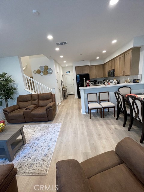 Detail Gallery Image 4 of 24 For 32367 Tannat Drive, Temecula,  CA 92591 - 3 Beds | 2/1 Baths