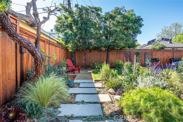 Detail Gallery Image 37 of 46 For 6200 E Fairbrook, Long Beach,  CA 90815 - 3 Beds | 1 Baths