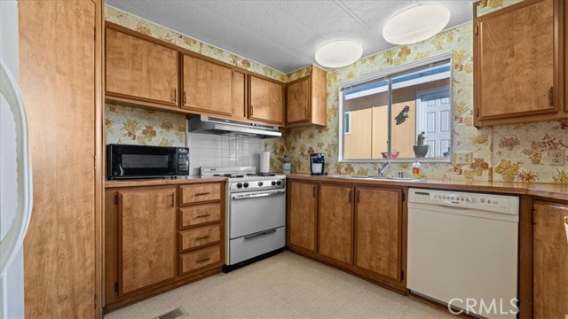 Detail Gallery Image 6 of 20 For 3800 W Wilson #18,  Banning,  CA 92220 - 2 Beds | 2 Baths