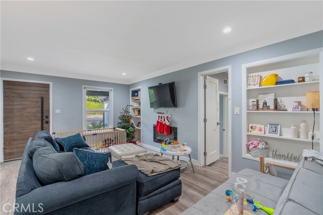 11938 Exposition Boulevard, Los Angeles CA: https://media.crmls.org/medias/7eccef09-620a-4730-a1b1-54df686970ac.jpg