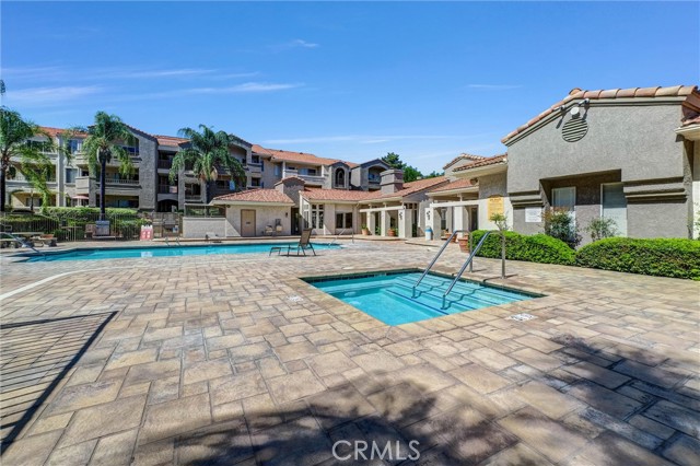 Detail Gallery Image 21 of 31 For 1980 Las Colinas Cir #301,  Corona,  CA 92879 - 2 Beds | 2 Baths