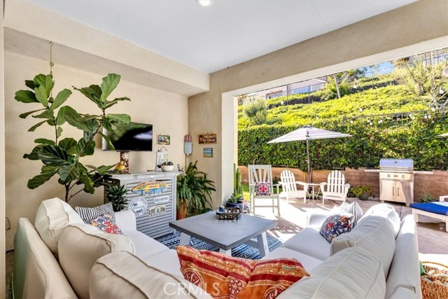 Detail Gallery Image 2 of 69 For 17 Puesto Rd, Rancho Mission Viejo,  CA 92694 - 2 Beds | 2/1 Baths