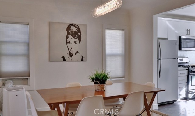 Detail Gallery Image 5 of 21 For 5150 Romaine St, Los Angeles,  CA 90029 - 3 Beds | 2 Baths