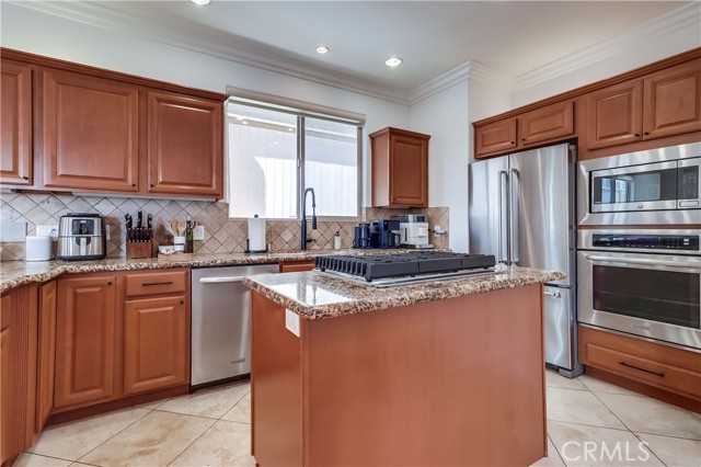 Detail Gallery Image 21 of 53 For 1902 Marshallfield Ln a,  Redondo Beach,  CA 90278 - 4 Beds | 3/1 Baths