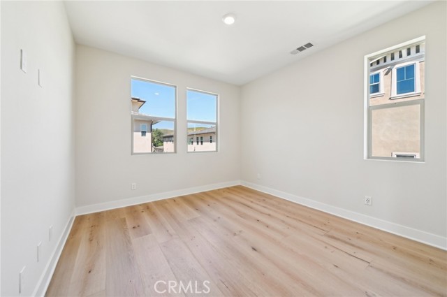 56 Chasma, Irvine CA: https://media.crmls.org/medias/7ed11cda-0329-4081-b0dd-b15f9974db78.jpg