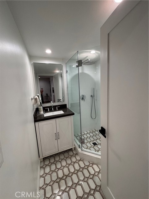 5533 Edward E Horton Lane, Encino CA: https://media.crmls.org/medias/7ed21a82-68be-47d3-9967-29136ce2f89e.jpg