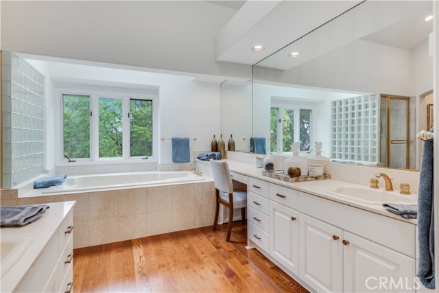 6 Colina Lane, Rolling Hills Estates, California 90274, 5 Bedrooms Bedrooms, ,6 BathroomsBathrooms,Residential,Sold,Colina,PV22224362