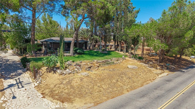 4819 Columbia Way, Lancaster CA: https://media.crmls.org/medias/7ed455ff-ee39-40b8-9842-0493ab9034f5.jpg