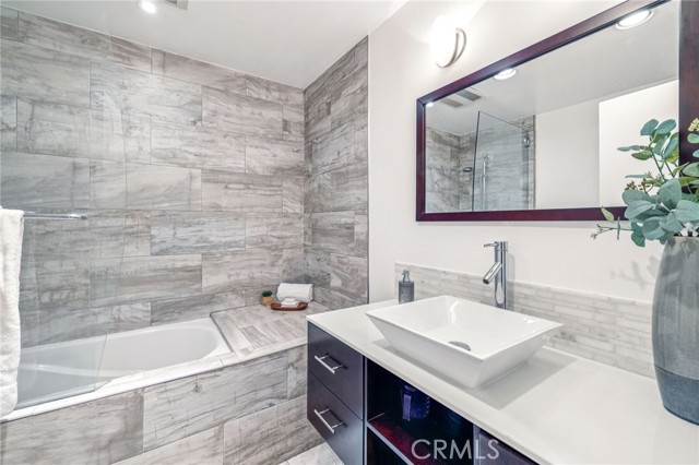 2015 Bataan Road, Redondo Beach, California 90278, 3 Bedrooms Bedrooms, ,2 BathroomsBathrooms,Residential,For Sale,Bataan,SB25252759