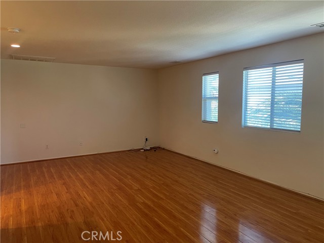 37075 Parkway Drive, Beaumont CA: https://media.crmls.org/medias/7ed5e4f5-f5b0-4042-b8b0-59211f6b22be.jpg