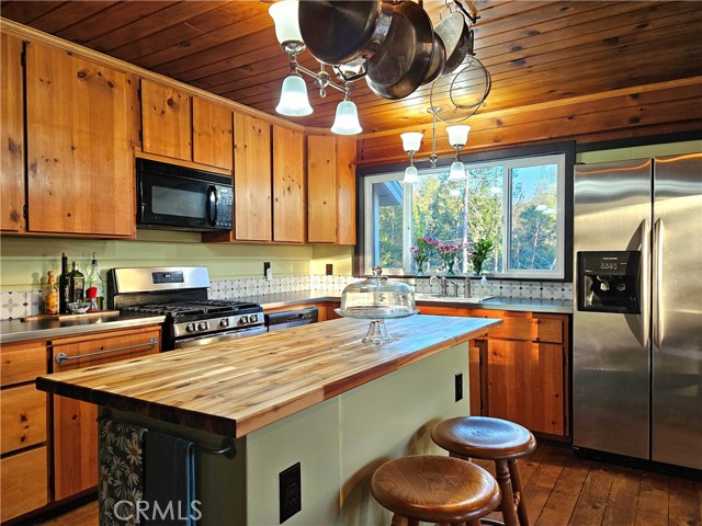 Detail Gallery Image 14 of 55 For 60036 Cascadel Dr, North Fork,  CA 93643 - 3 Beds | 3 Baths