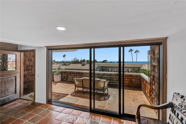 Detail Gallery Image 5 of 28 For 312 Emerald Bay, Laguna Beach,  CA 92651 - 3 Beds | 3 Baths