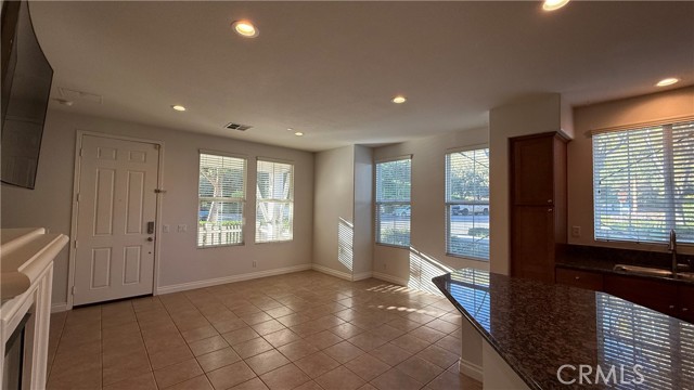 Image 6 of 47 For 31 Quartz Lane