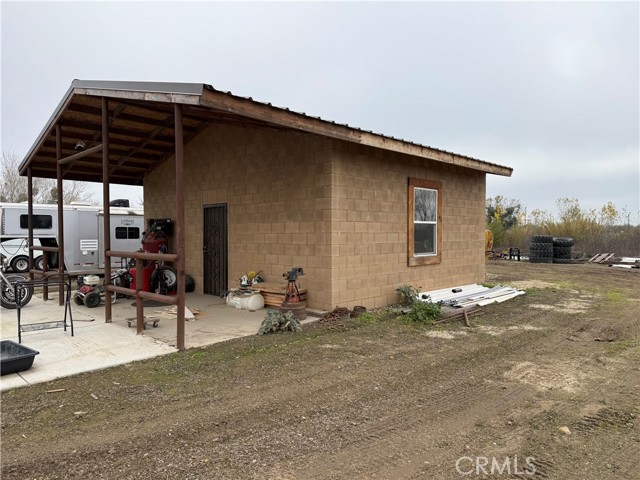 Detail Gallery Image 38 of 47 For 25565 Road 13, Chowchilla,  CA 93610 - 4 Beds | 3 Baths