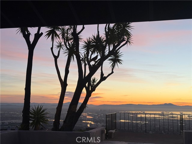 29813 Knoll View Drive, Rancho Palos Verdes, California 90275, 5 Bedrooms Bedrooms, ,1 BathroomBathrooms,Residential,For Sale,Knoll View,PV26089715