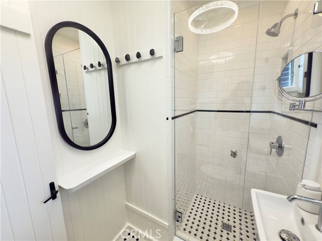 Detail Gallery Image 26 of 38 For 162 Sunset Terrace, Laguna Beach,  CA 92651 - 4 Beds | 2 Baths