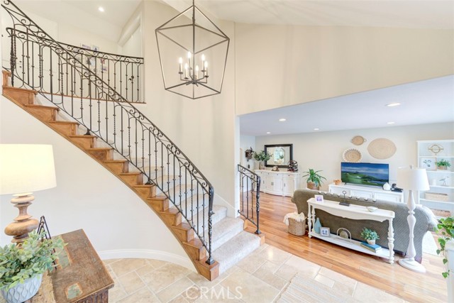 26752 Magdalena Lane, Mission Viejo CA: https://media.crmls.org/medias/7ed8d12e-9613-429c-8c8f-0efb007dcb2e.jpg