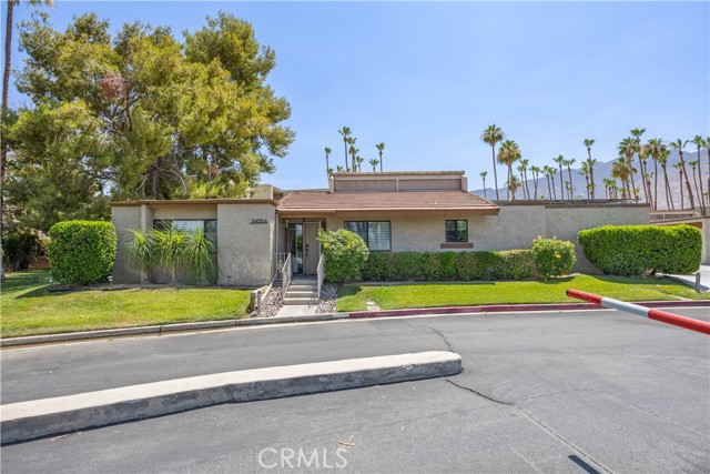 2455 Via Sonoma, Palm Springs CA: https://media.crmls.org/medias/7ed8de48-e81e-43b5-ae37-c8ad82813417.jpg