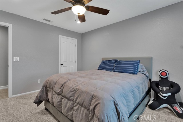 Detail Gallery Image 29 of 69 For 11844 Jenny St, Oak Hills,  CA 92344 - 4 Beds | 2/1 Baths