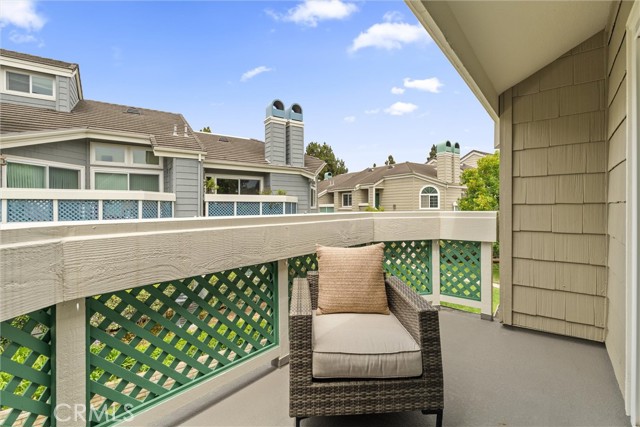 7291 Coho Dr, Huntington Beach CA: https://media.crmls.org/medias/7eda0b27-72aa-4b94-ac08-1863d39e571f.jpg