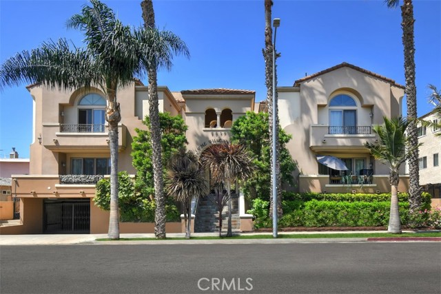 1835 S Barrington AVE Unit: 203