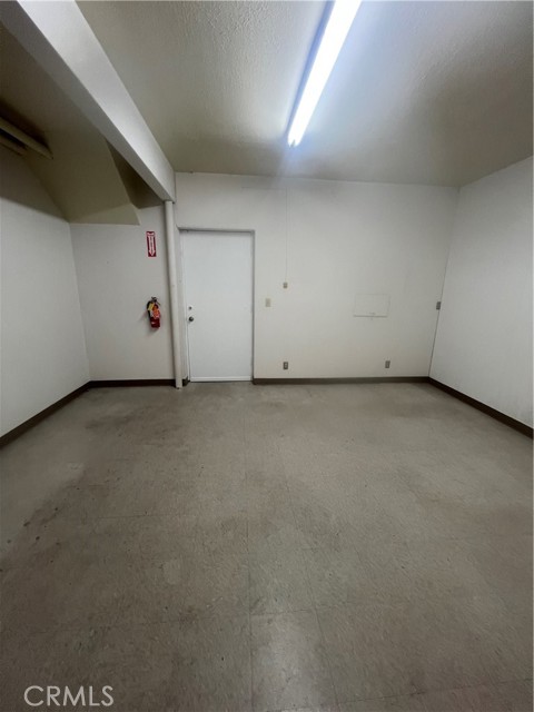 4310 W Victory Boulevard, Burbank, California 91505, ,Commercial Lease,For Rent,4310 W Victory Boulevard,CRBB25020071