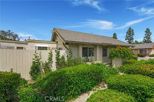 Detail Gallery Image 1 of 26 For 22986 Caminito Regalo #92,  Laguna Hills,  CA 92653 - 2 Beds | 2 Baths