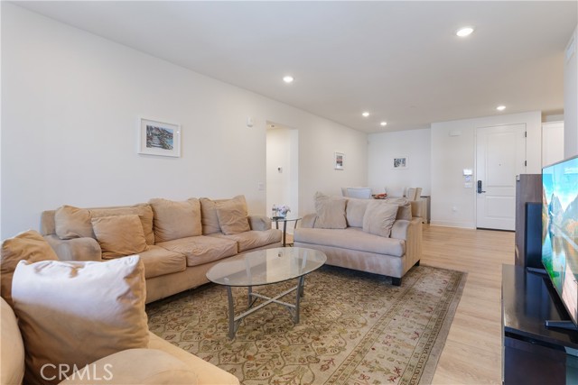 16235 Dawn Way, Tustin CA: https://media.crmls.org/medias/7edbbfda-76e2-4ce7-8614-809bc54b62f3.jpg