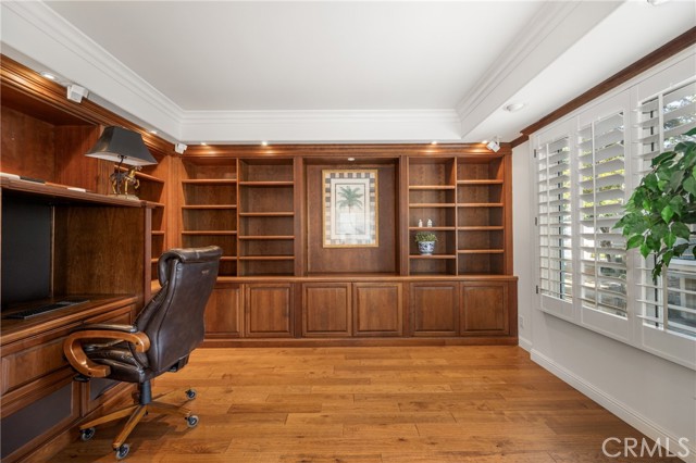 81 Chandon, Newport Coast CA: https://media.crmls.org/medias/7edbc727-86ad-44c4-99c3-bc803d23c3f1.jpg