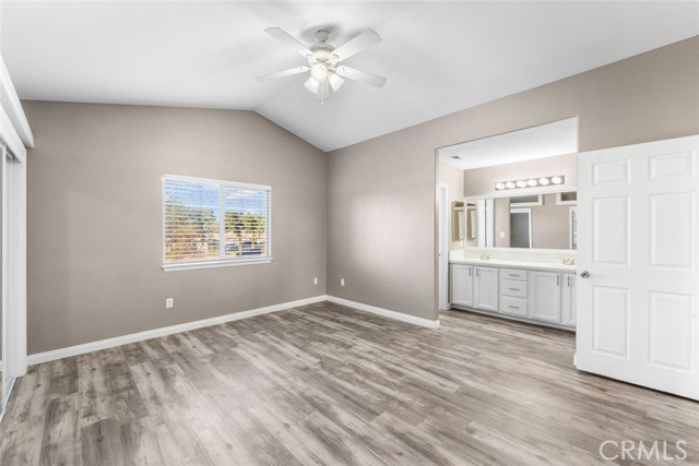 Detail Gallery Image 32 of 51 For 3910 Whirlwind Dr, Bakersfield,  CA 93313 - 3 Beds | 3 Baths