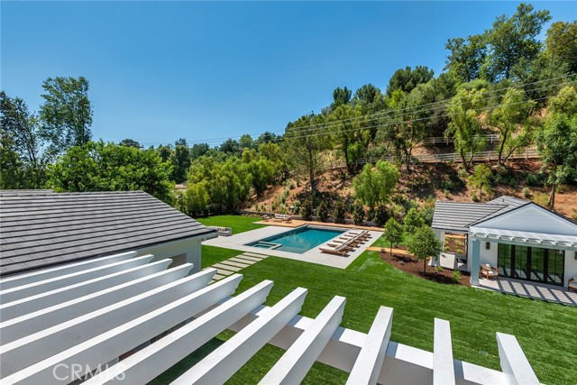 Detail Gallery Image 32 of 57 For 24044 Long Valley Rd, Hidden Hills,  CA 91302 - 7 Beds | 7/2 Baths