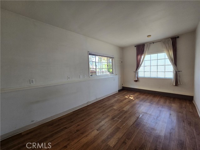 Detail Gallery Image 9 of 25 For 1210 Tyler St #1/2,  Glendale,  CA 91205 - 0 Beds | 1 Baths
