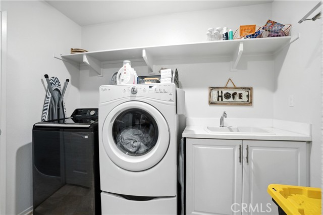 Detail Gallery Image 42 of 75 For 11715 Periwinkle Pl, Jurupa Valley,  CA 91752 - 6 Beds | 4/1 Baths