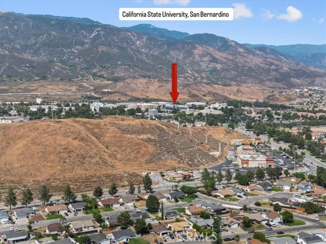 Detail Gallery Image 5 of 34 For 2205 Lake Forest Ct, San Bernardino,  CA 92407 - 3 Beds | 2 Baths