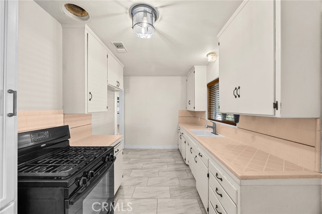 Detail Gallery Image 10 of 26 For 267 E 45th Street, San Bernardino,  CA 92404 - 3 Beds | 1 Baths