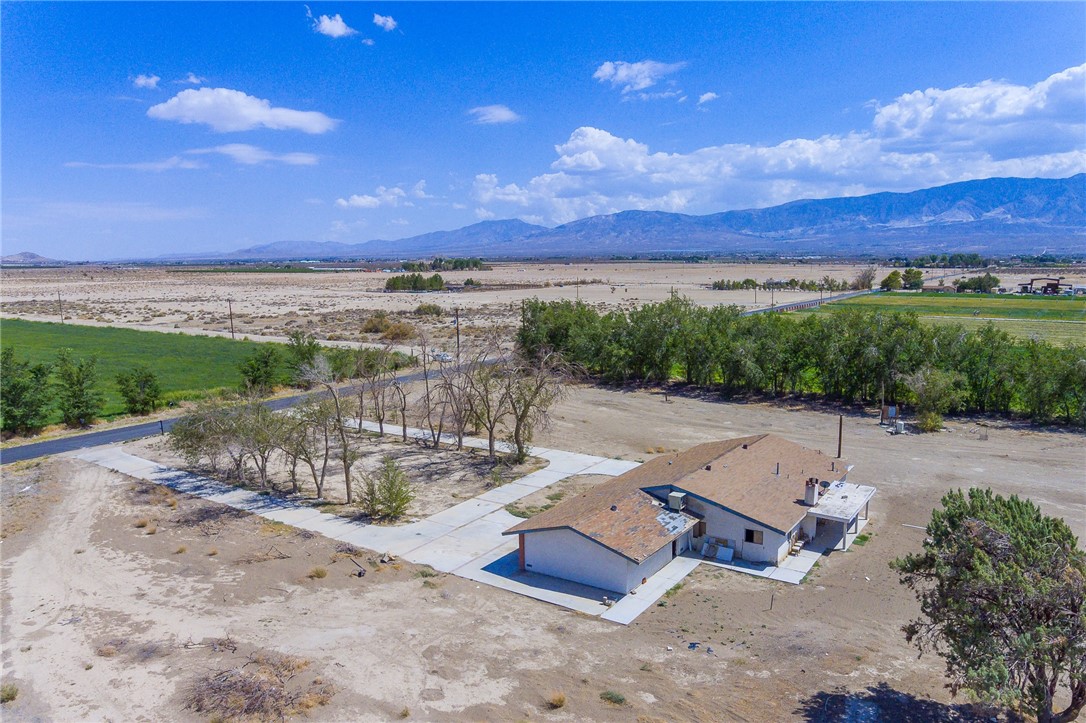 12585 Midway Avenue Lucerne Valley CA 92356