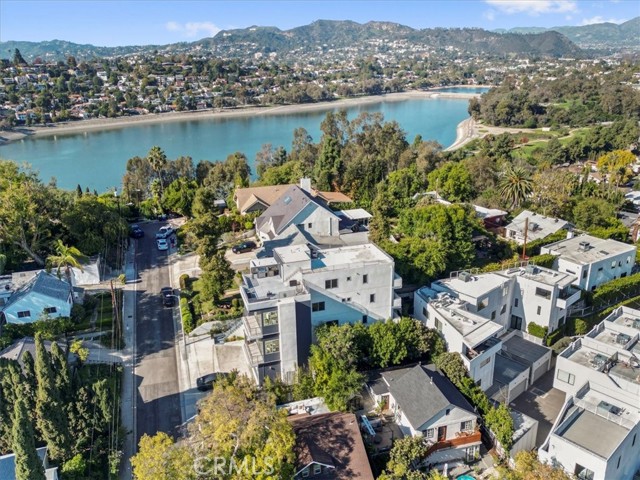 Detail Gallery Image 3 of 64 For 2207 - 2009 Apex Ave, Los Angeles,  CA 90039 - 2 Beds | 2 Baths