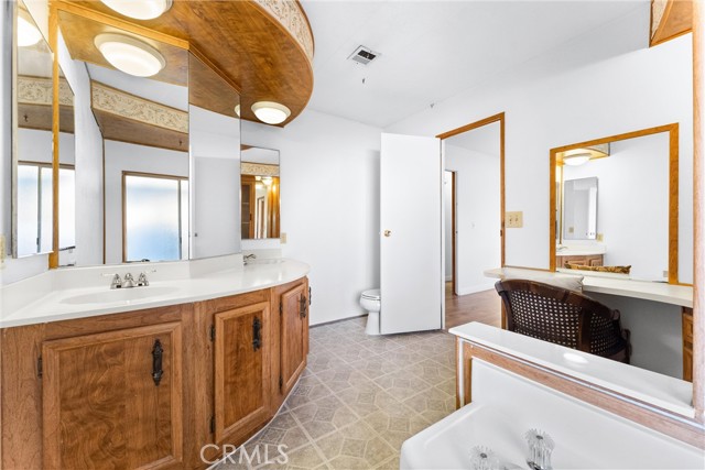 Detail Gallery Image 24 of 48 For 1400 S Sunkist #80,  Anaheim,  CA 92806 - 2 Beds | 2 Baths