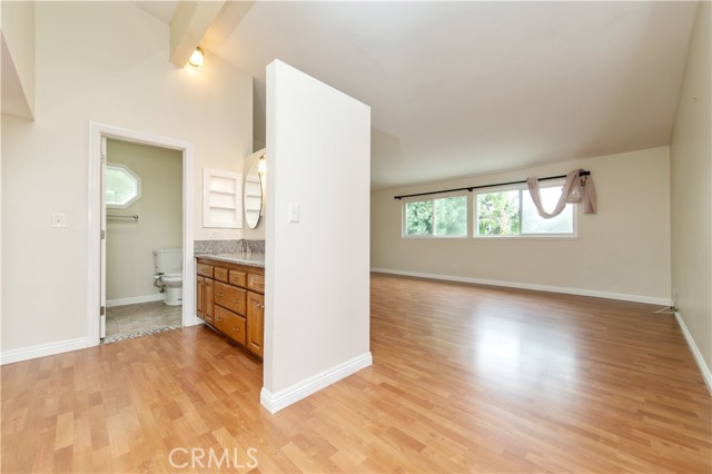 Detail Gallery Image 28 of 43 For 15305 Moulins Cir, Irvine,  CA 92604 - 4 Beds | 2/1 Baths