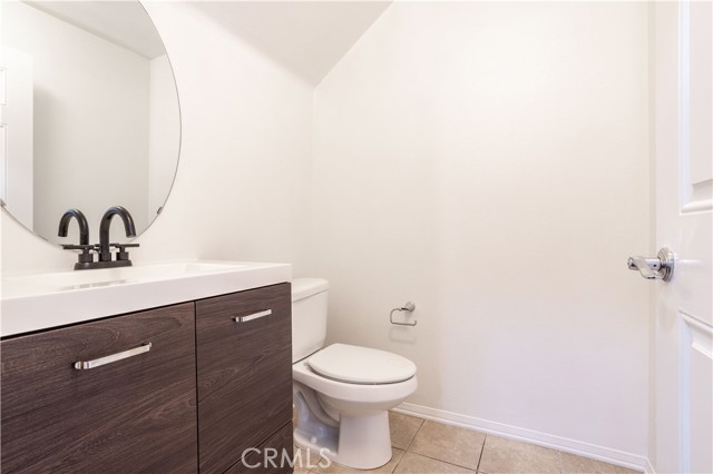 Detail Gallery Image 10 of 38 For 20424 Paseo Azul, Porter Ranch,  CA 91326 - 2 Beds | 2/1 Baths