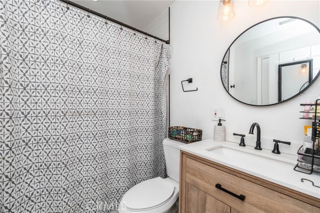 Detail Gallery Image 19 of 42 For 1406 E 108th St, Los Angeles,  CA 90059 - – Beds | – Baths