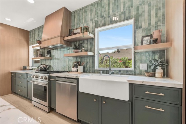 Detail Gallery Image 14 of 37 For 808 S Los Robles Ave, Pasadena,  CA 91106 - 3 Beds | 3 Baths