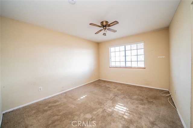 12770 5th Avenue, Victorville CA: https://media.crmls.org/medias/7ee614a5-91f0-4d81-8816-a83662d9759c.jpg