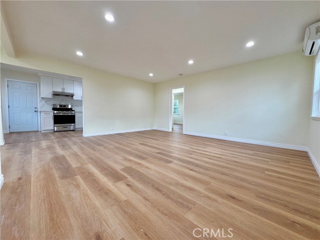 Detail Gallery Image 5 of 21 For 924 W Colorado Bld, Monrovia,  CA 91016 - 4 Beds | 3 Baths