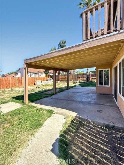 13083 Raenette Way, Moreno Valley CA: https://media.crmls.org/medias/7ee7a133-870d-4ded-8d26-0e1439e5ee5b.jpg