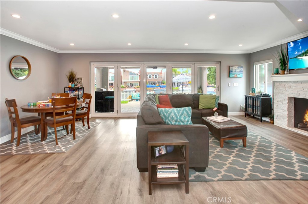 MLS #OC25234819 image #5