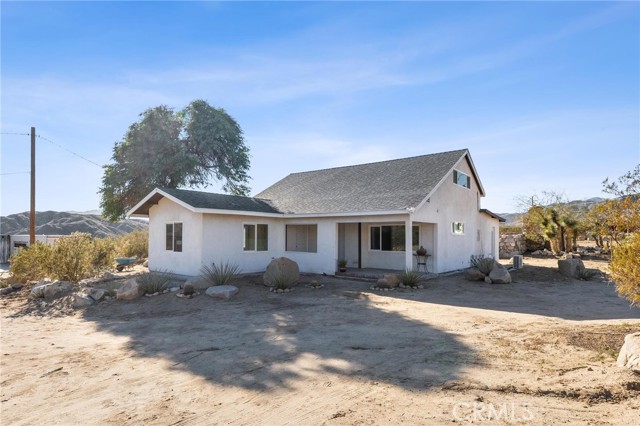 Detail Gallery Image 6 of 64 For 9016 Rose Eden Dr, Morongo Valley,  CA 92256 - 3 Beds | 3 Baths