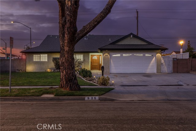 Detail Gallery Image 3 of 46 For 925 Bunbury, Whittier,  CA 90601 - 5 Beds | 3 Baths